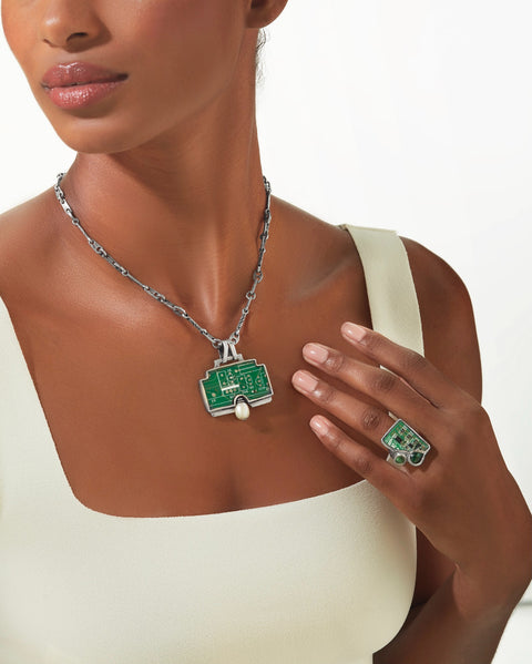 Silver Ascent Necklace - Silver and Pearl